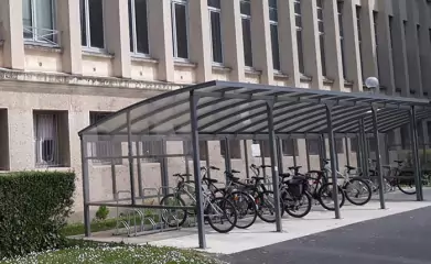 Installation d'un abri pour vélos image 2