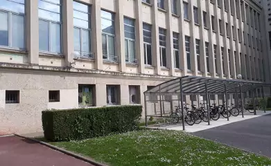 Abris vélos parking image 3