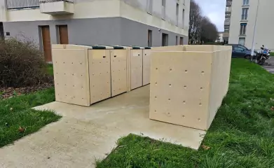 Abris conteneurs béton TRION Villejuif image 3