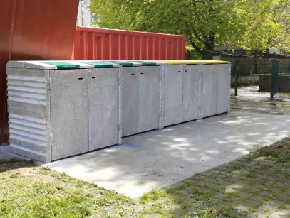 Abris conteneurs en béton à Montbéliard