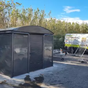 Installation de parcs à conteneurs